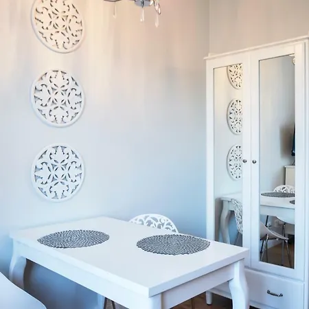 Gagarina 33 - By Homeprime * 华沙